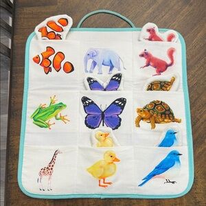 Lovevery Quilted Critter Animal Hanging Pockets Plush Toy Set Montessori Sensory